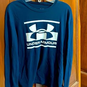 Boys under armor long sleeve shirt